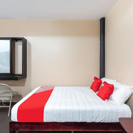 Oyo Hotel Emperador, Oaxaca 外观 照片