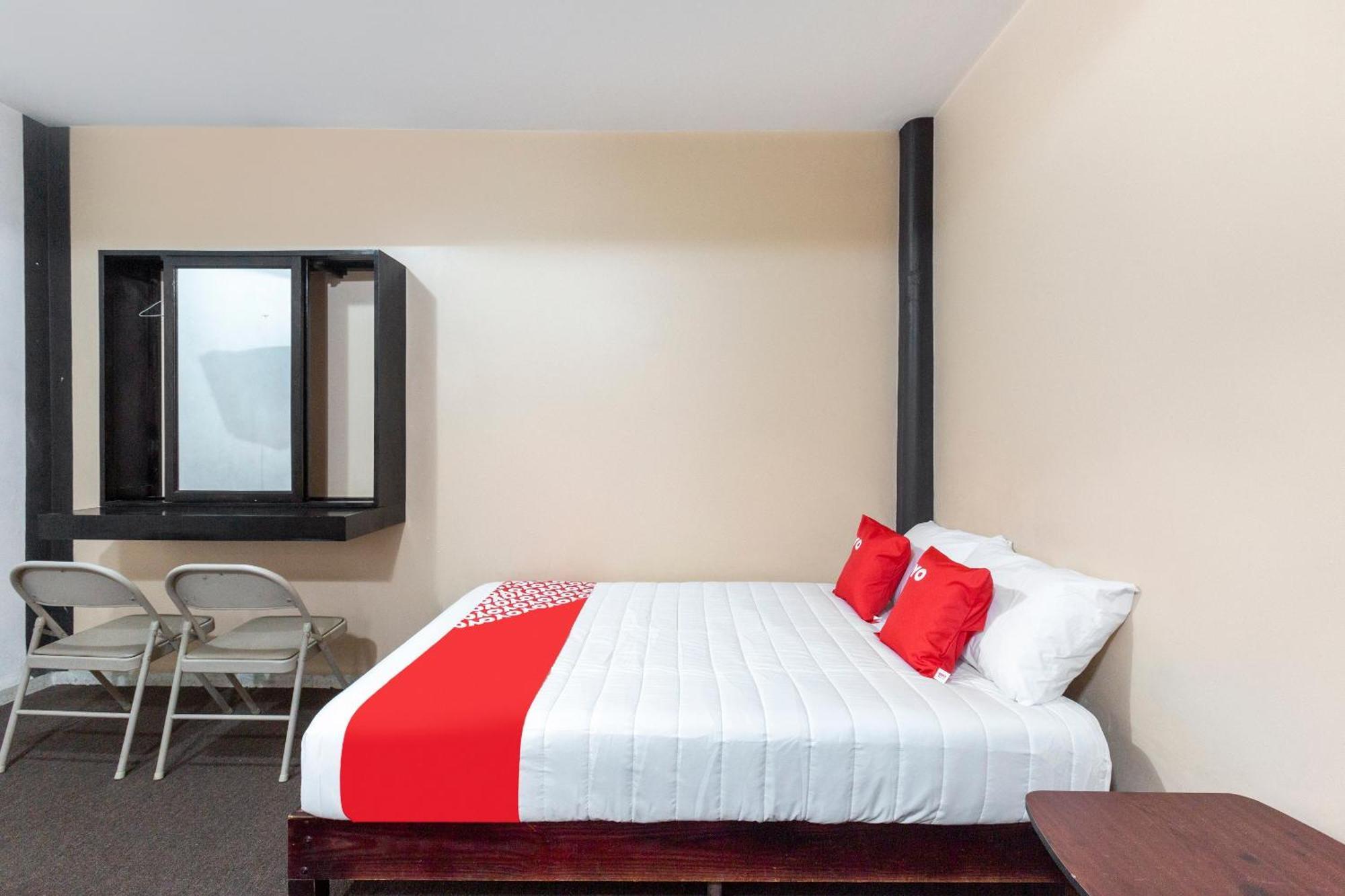 Oyo Hotel Emperador, Oaxaca 外观 照片