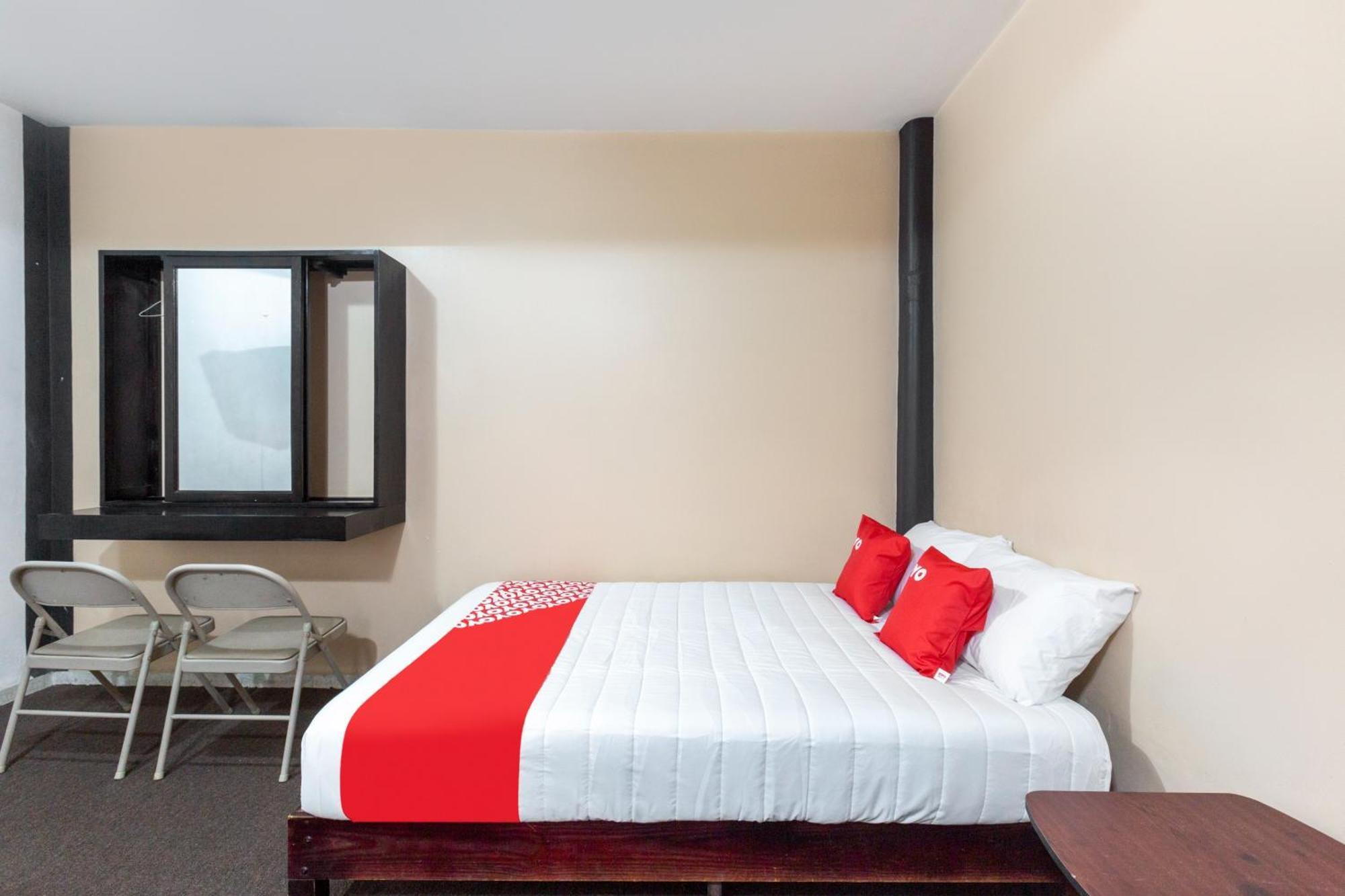 Oyo Hotel Emperador, Oaxaca 外观 照片